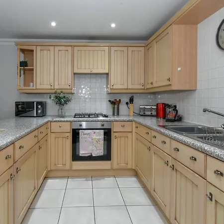 Phoenix Apartment Near The Station 公寓